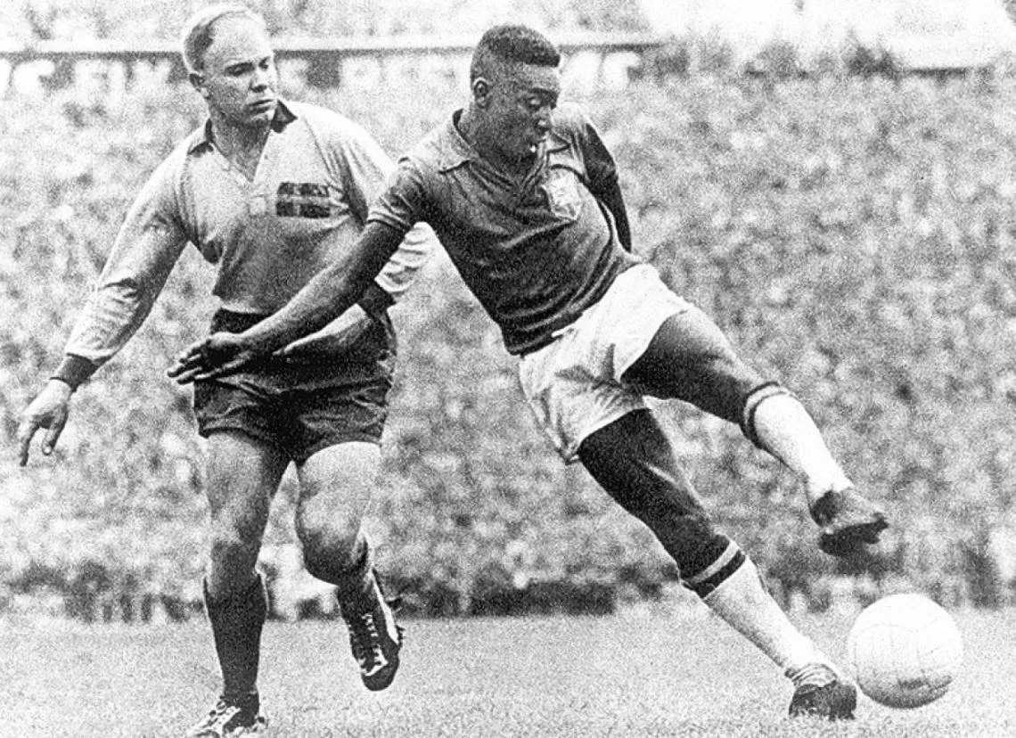 cau-hoi-lich-su-pele-co-may-world-cup-111s