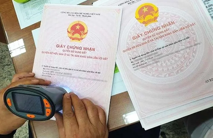 tim-hieu-thu-tuc-sang-ten-so-do-het-bao-nhieu-tien-x